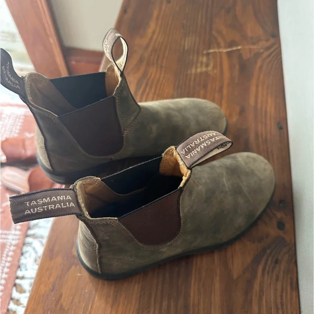 Blundstone Rustic Brown Chelsea Boots - Picture 5 of 5